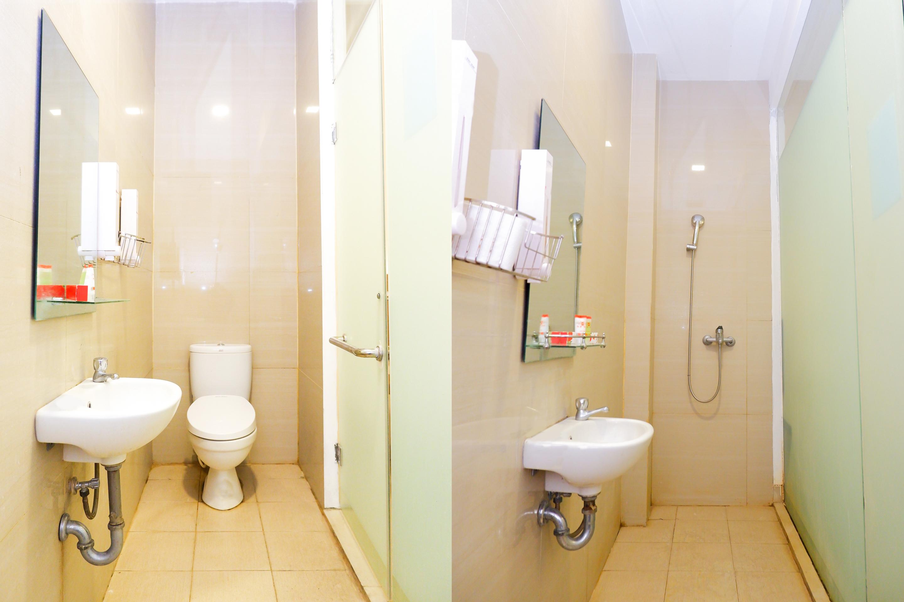 Oyo 379 Grand Mundu Hotel Семаранг Екстериор снимка